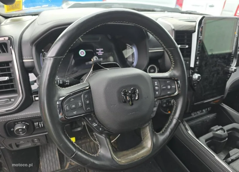 RAM 1500 8