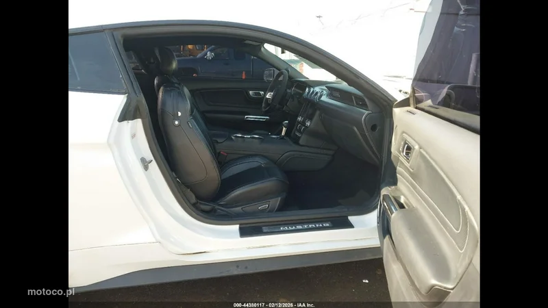 Ford Mustang VI S-550 9