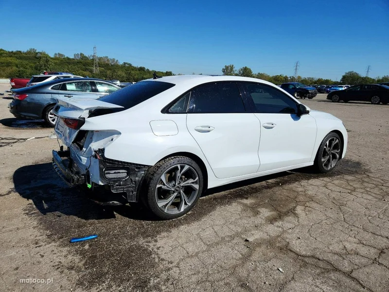 Audi A3 8Y 4