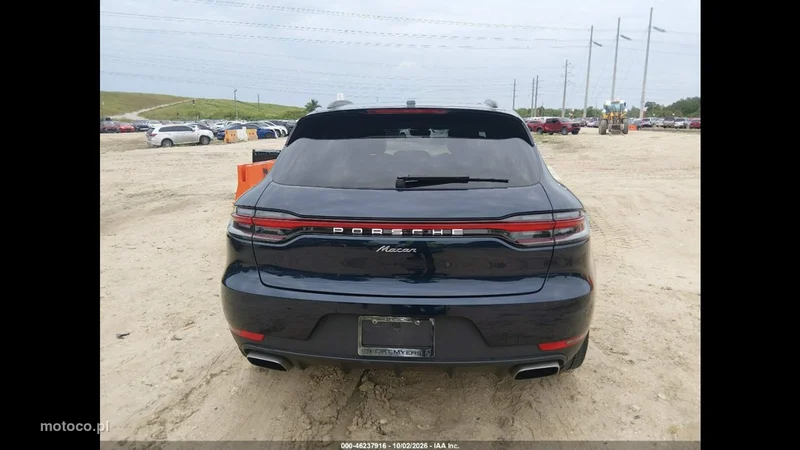 Porsche Macan 95B 8