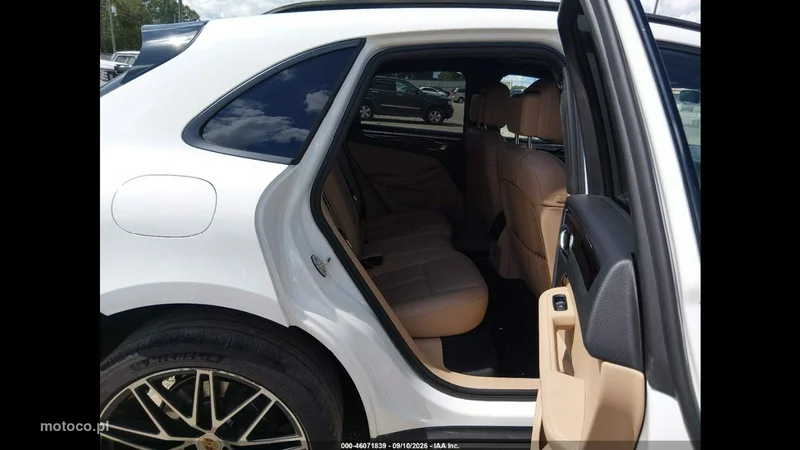 Porsche Macan 95B 11