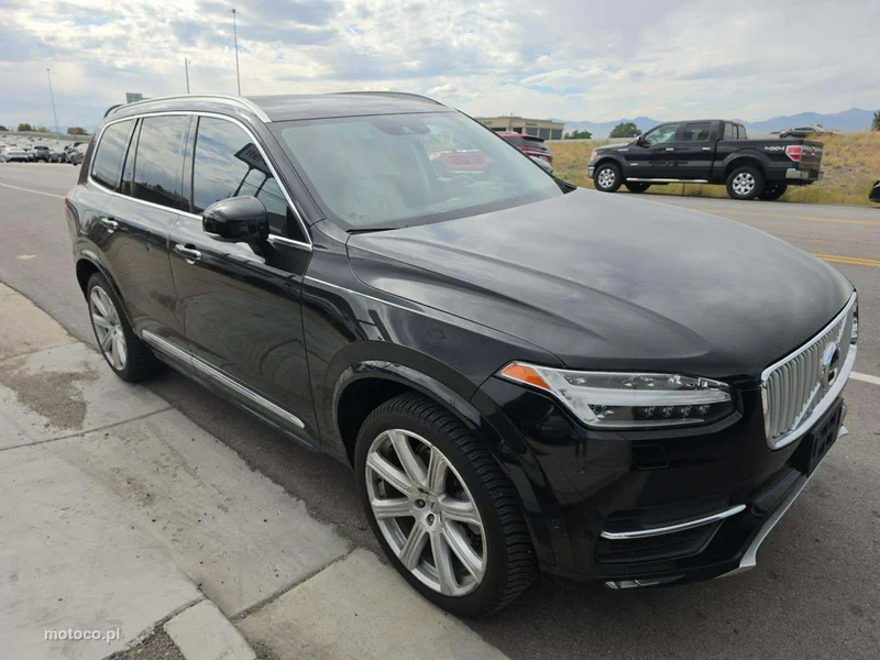 Volvo XC 90 2