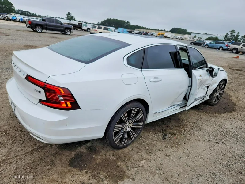 Volvo S90 3