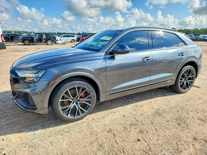 Audi Q8 4M