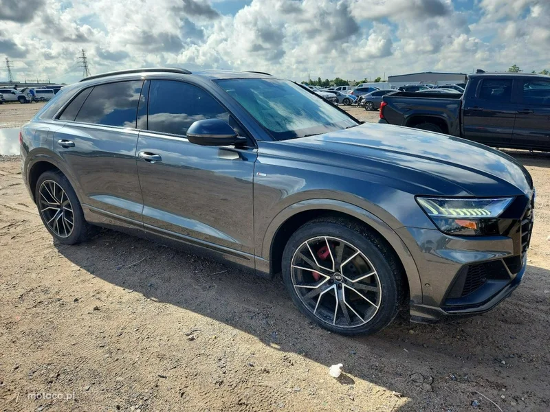 Audi Q8 4M 3