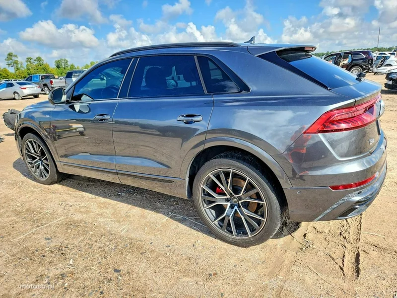 Audi Q8 4M 5