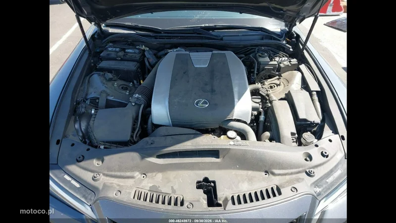 Lexus IS 12