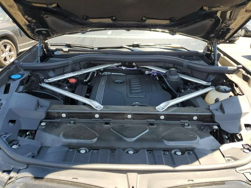 BMW X6 G06 12