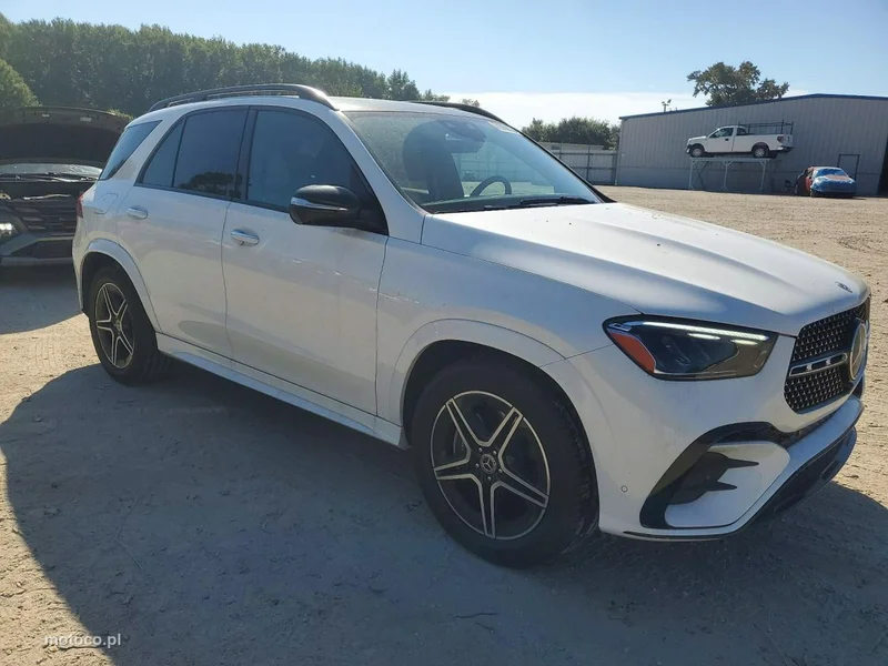 Mercedes-Benz GLE W167 450 3