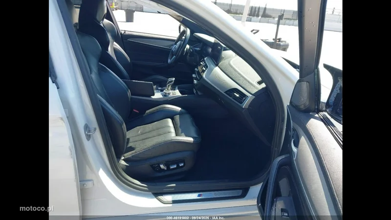 BMW M5 F90 9
