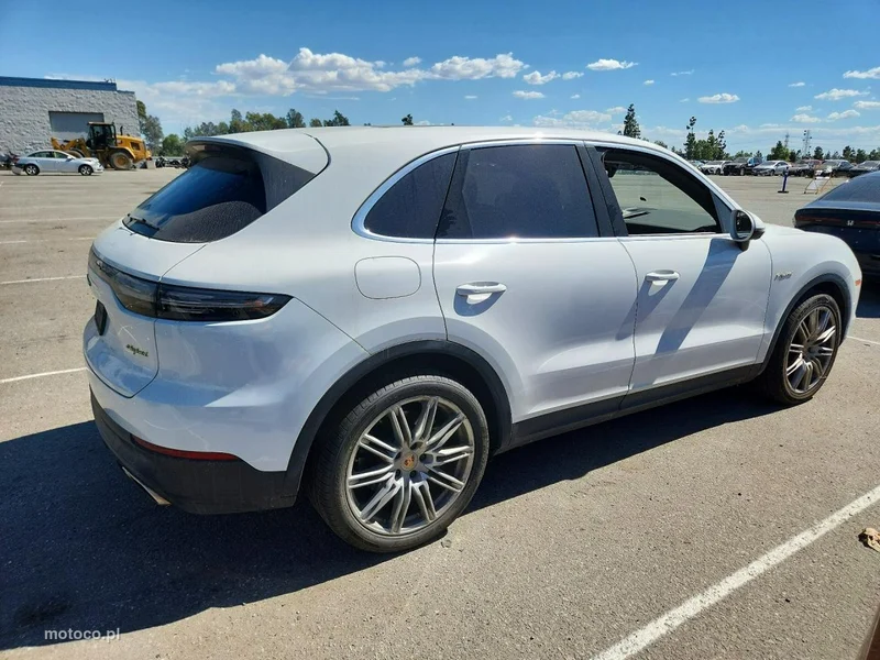 Porsche Cayenne 9YA 4