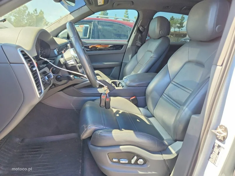 Porsche Cayenne 9YA 7