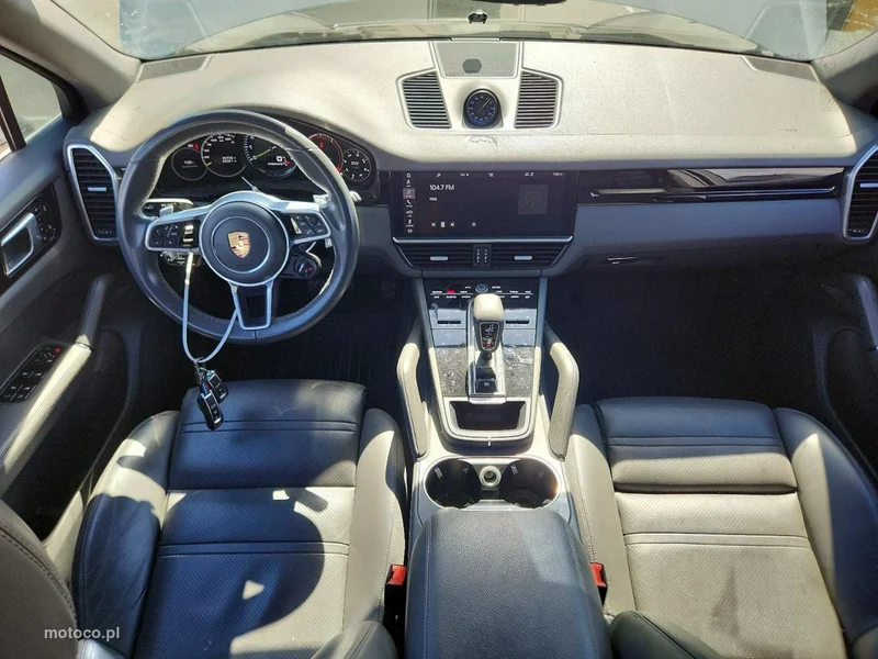 Porsche Cayenne 9YA 8
