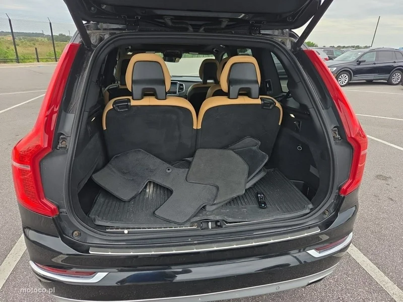 Volvo XC 90 12