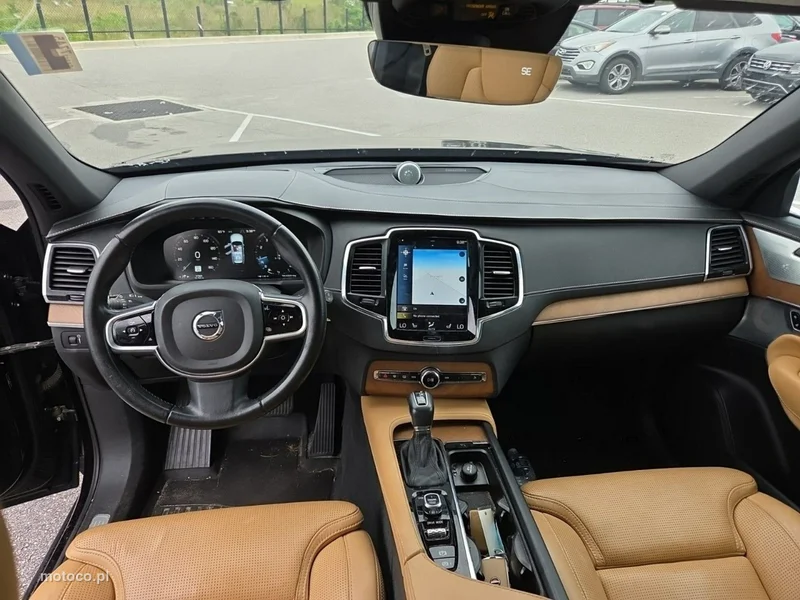 Volvo XC 90 8