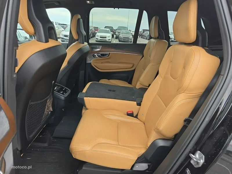 Volvo XC 90 10