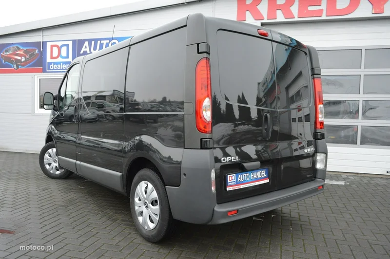 Opel Vivaro 11