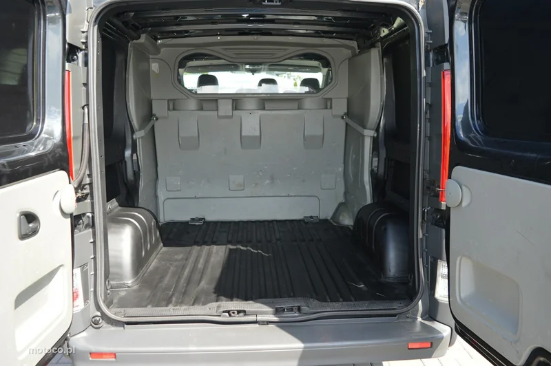 Opel Vivaro 32