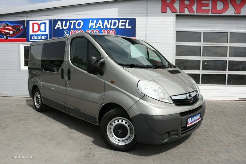 Opel Vivaro 8