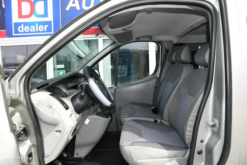 Opel Vivaro 17