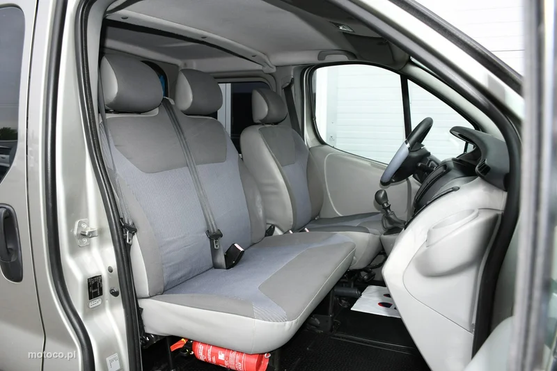 Opel Vivaro 24