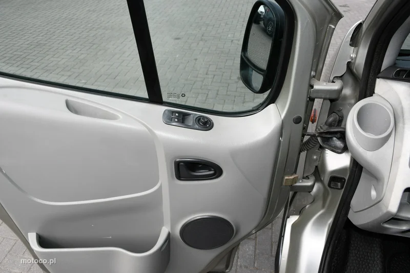 Opel Vivaro 29