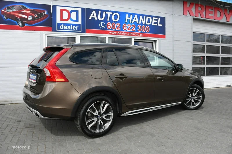 Volvo V60 Cross Country 14