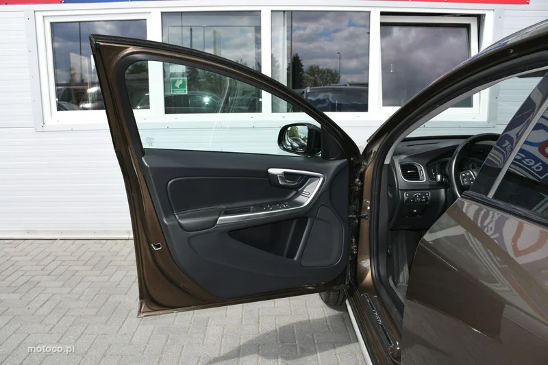 Volvo V60 Cross Country 35