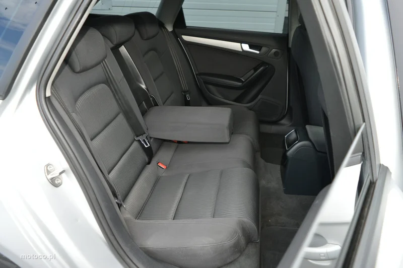 Audi A4 B8 28