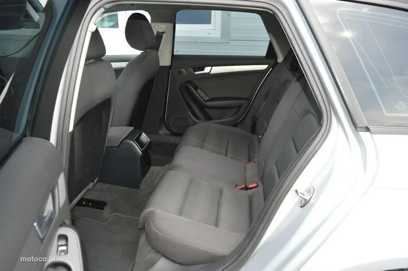 Audi A4 B8 30