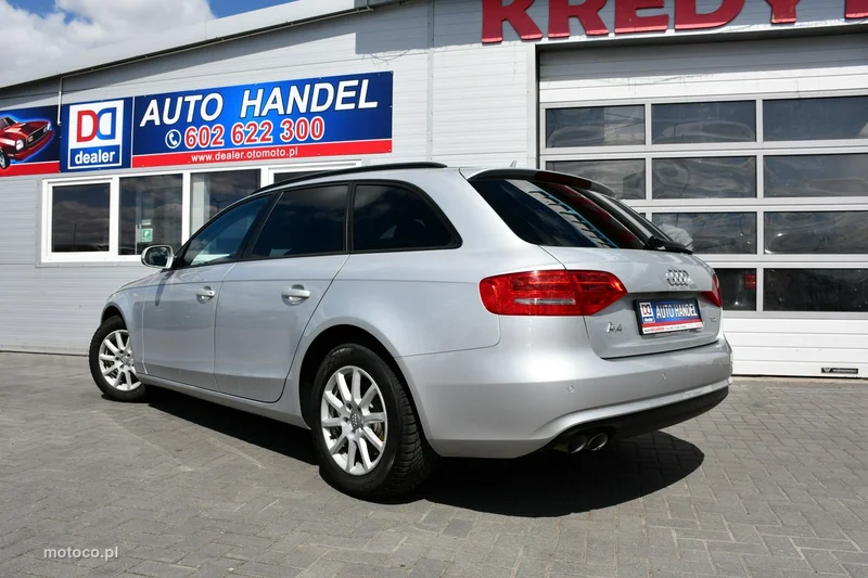 Audi A4 B8 9
