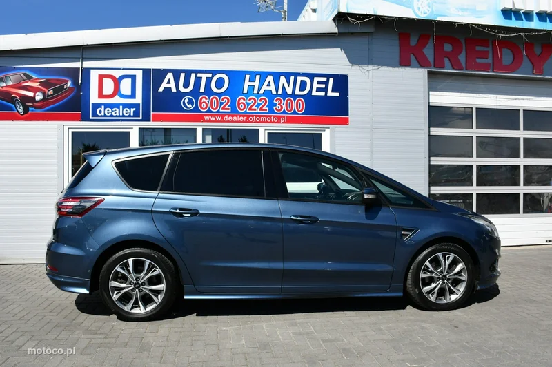 Ford S-Max II 14