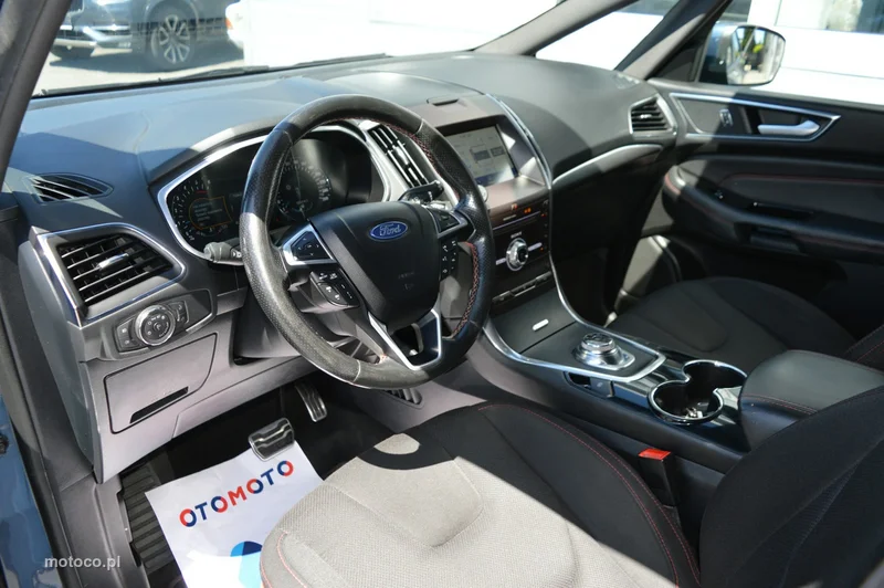 Ford S-Max II 21