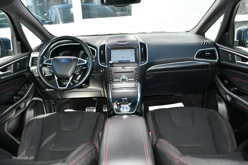 Ford S-Max II 22