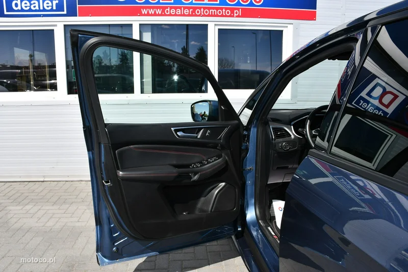 Ford S-Max II 35