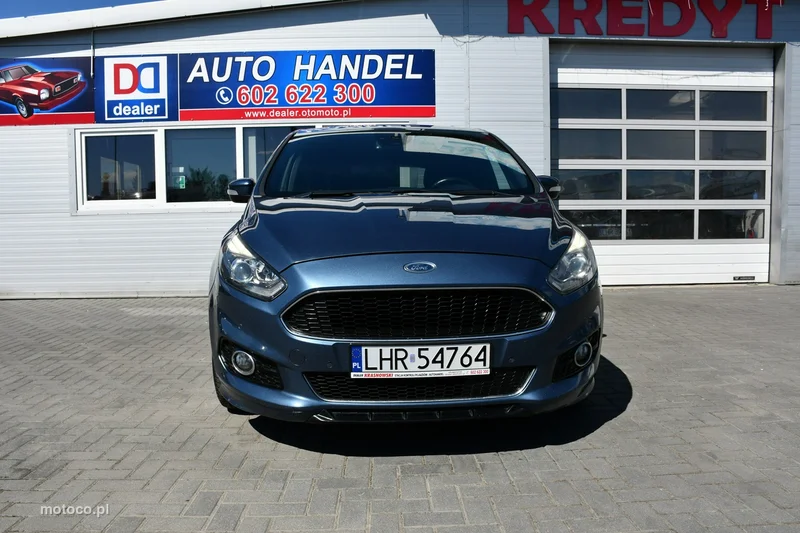 Ford S-Max II 9