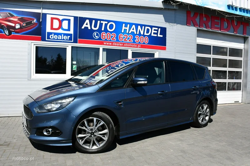 Ford S-Max II 10