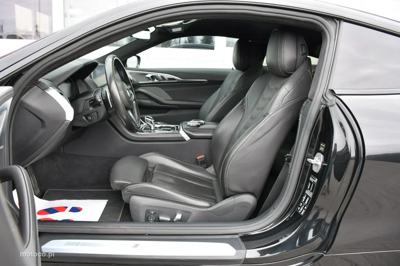 BMW Seria 8 G14 840 19