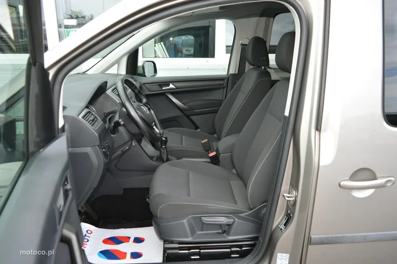 Volkswagen Caddy IV 19