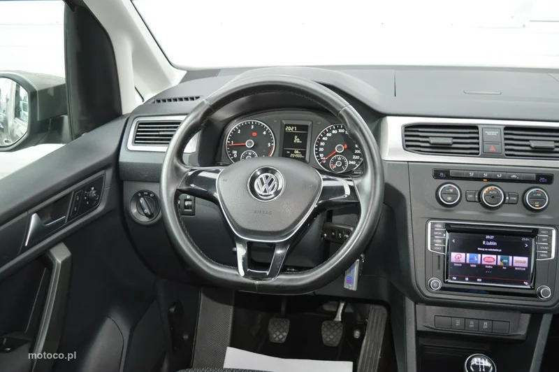 Volkswagen Caddy IV 23