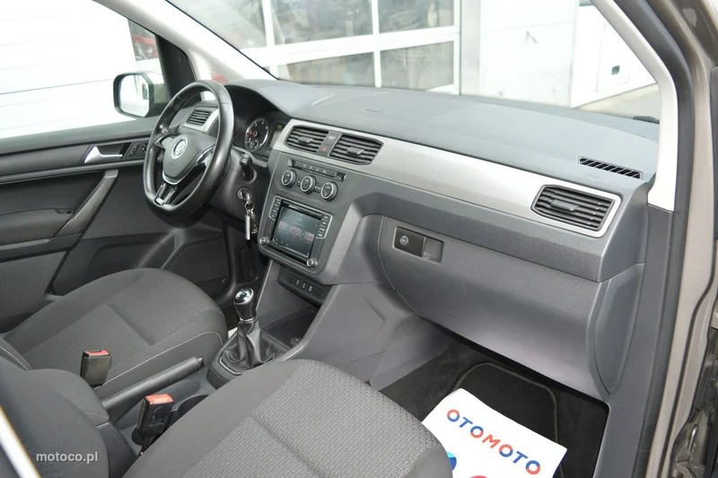 Volkswagen Caddy IV 26