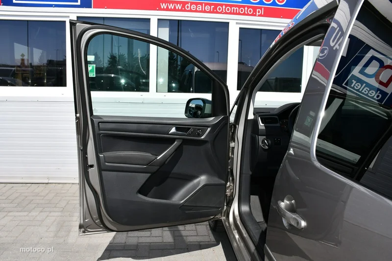 Volkswagen Caddy IV 29
