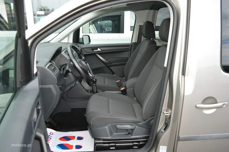 Volkswagen Caddy IV 19
