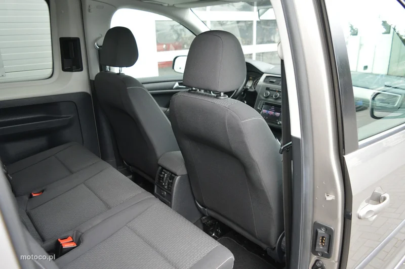 Volkswagen Caddy IV 33