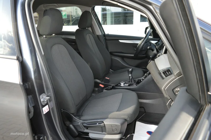 BMW Seria 2 F45 216 27