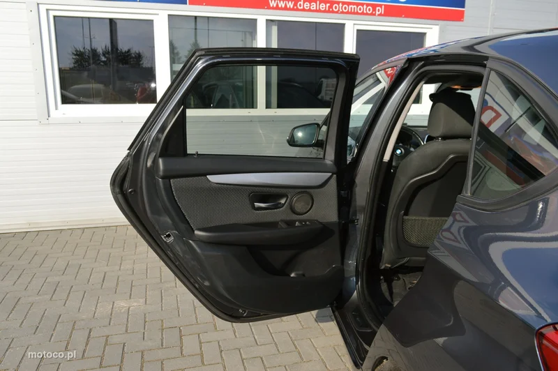 BMW Seria 2 F45 216 37