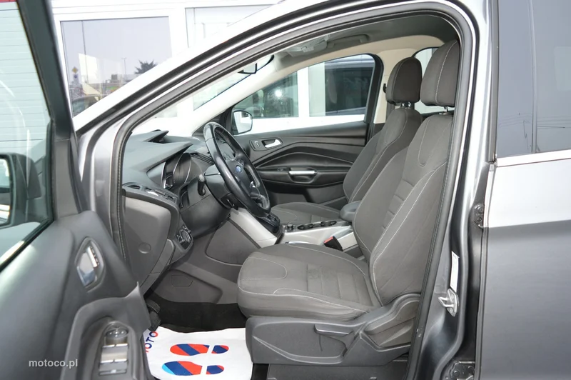 Ford Kuga II 17