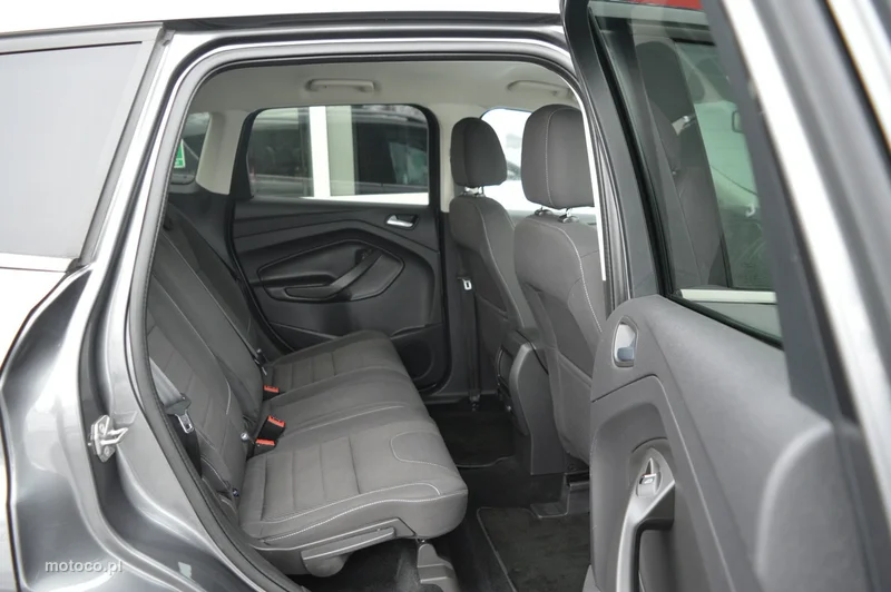 Ford Kuga II 28