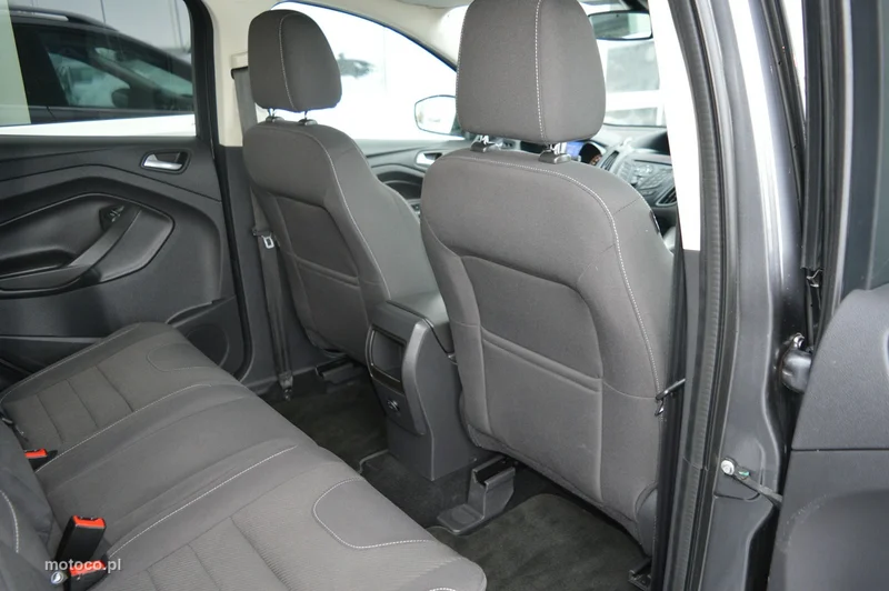 Ford Kuga II 29
