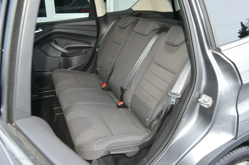 Ford Kuga II 34